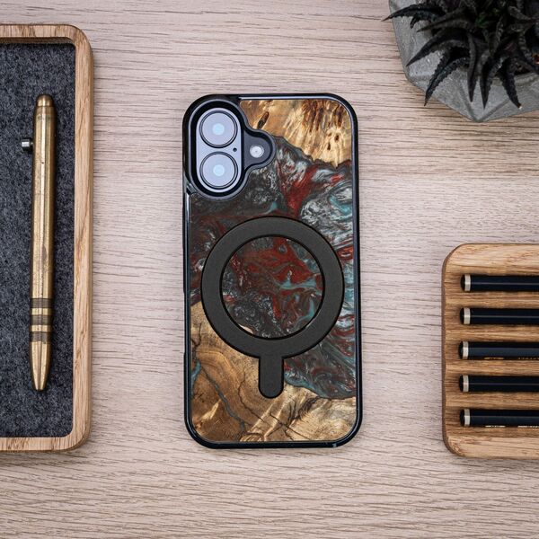 Bewood Unique case for iPhone 16 6,1&quot; Planets Pluto with MagSafe 5906306015692